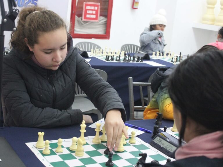 Arranca municipal de ajedrez