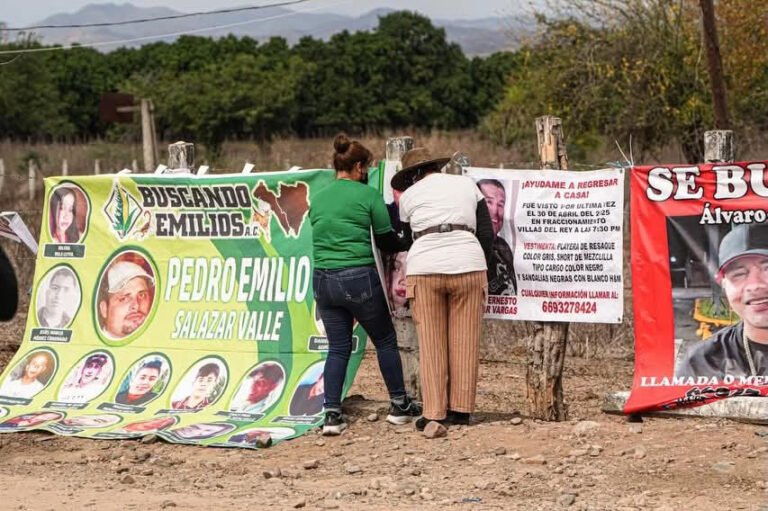 Madres buscadoras continúan en Sinaloa entre violencia y silencio oficial
