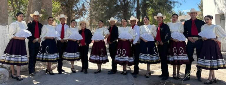 Viernes de “Enamórate de Durango” en el Teatro Ricardo Castro