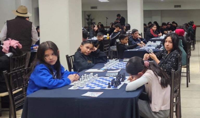 Lista la selección estatal de ajedrez