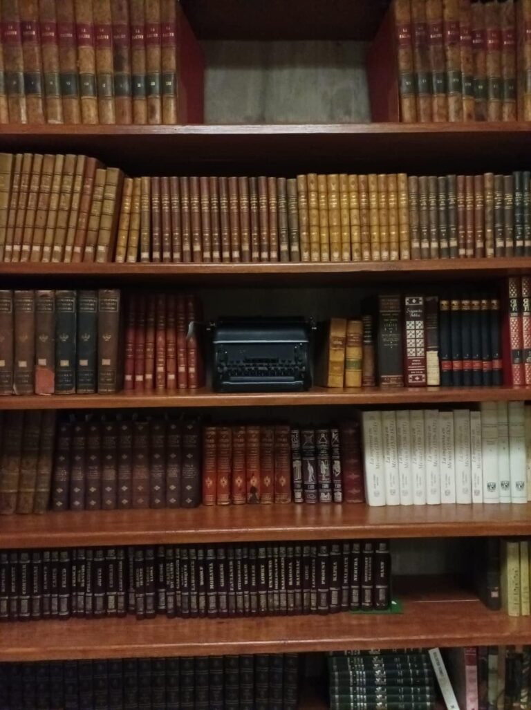 Continúan actividades de “Marzo, mes del libro antiguo e incunable”