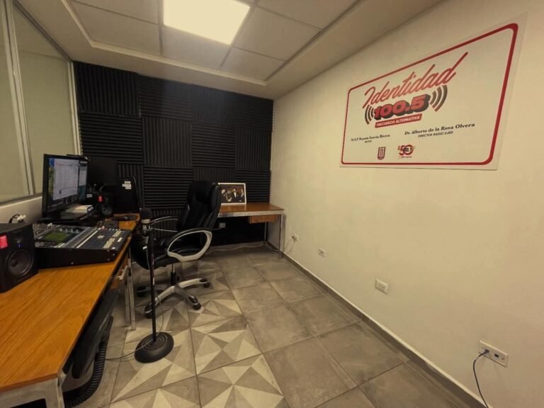 Radio UJED invita a participar en el programa “Identidad 100.5 Frecuencia Alternativa”