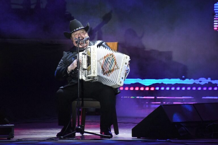 ¡Adiós al Rey! Ramón Ayala se despide de Durango con exitoso concierto