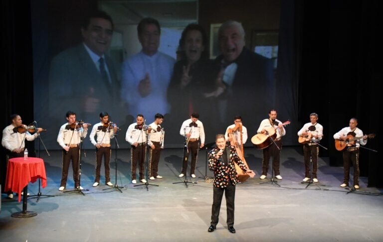 Genaro “El Consentido” llevó a cabo emotivo concierto homenaje a Martín Urieta