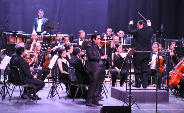 Concierto de Gala de la OSUJED: Nostalgia, elegancia, energía y drama atraen la esencia de los Viejos Perfumes
