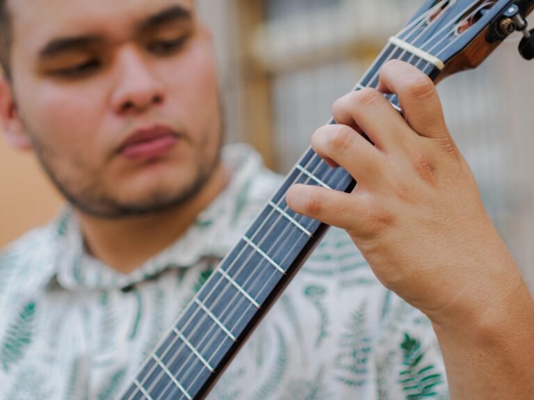 Manuel Alejandro Zúñiga Amador ofrecerá un recital de guitarra en el Conservatorio de Música de Durango