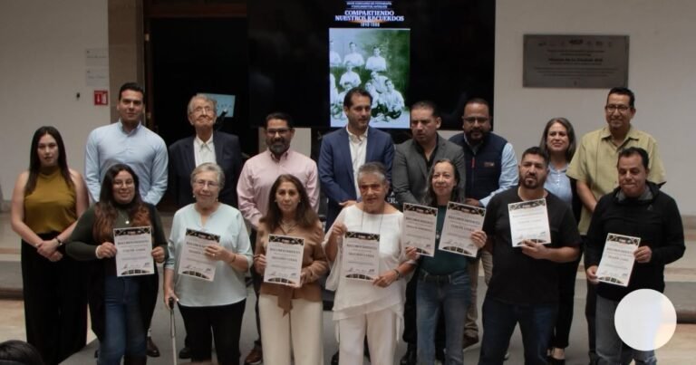 Premian a Ganadores del XXVIII Concurso de Fotografía y Documentos Antiguos