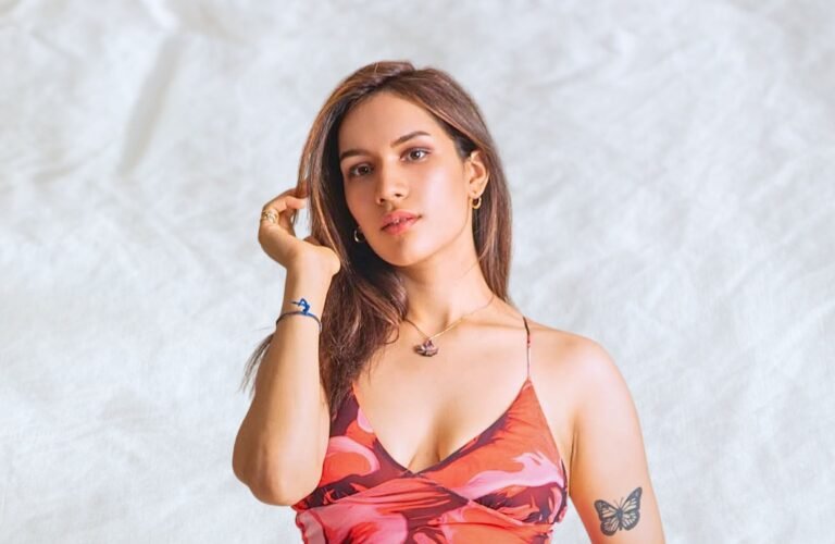 Ana Velázquez llegó para ponerle ritmo a tu playlist con «eLa DaNçA»