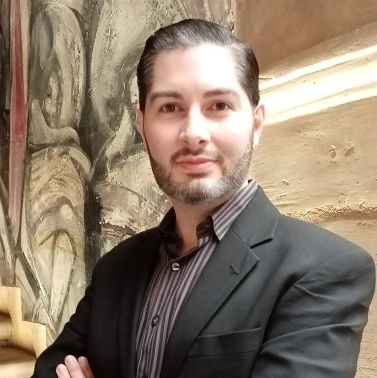 Héctor Farhid Martínez Flores abordará la conferencia “Presencia Francesa en Durango”