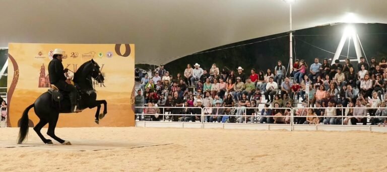 La elegancia de los Caballos Bailadores desfiló en La Villista 2026