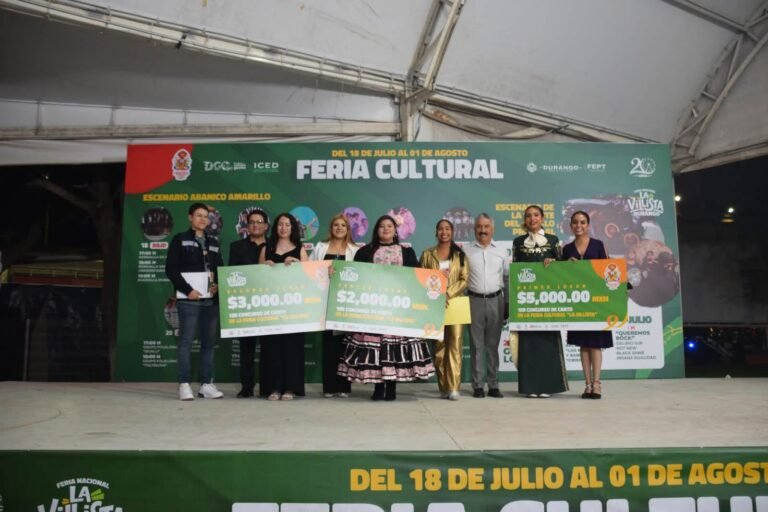 Gran final del Primer Concurso de Canto infantil, juvenil y adultos en la Feria La Villista