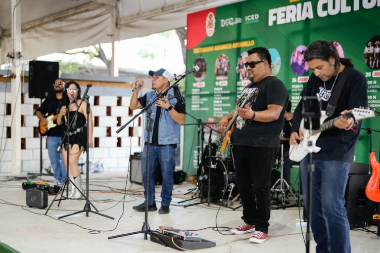 Ático prendió el ambiente en el Abanico Amarillo en la Feria Villista 2026