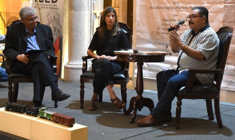 Presentan el libro “Estación de los FF.CC. Nacionales en la ciudad de Durango” en Tardes de Relatos