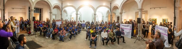 Entrega ICED vestuarios tradicionales a grupos folclóricos como parte de “El Revolcadero Masivo 2026”