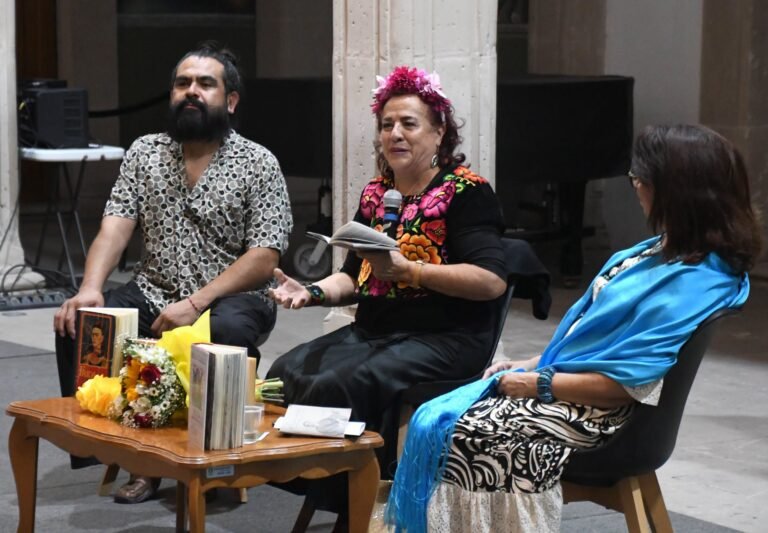 Socorro Soto expone la meteórica metamorfosis del mito de Frida Kahlo