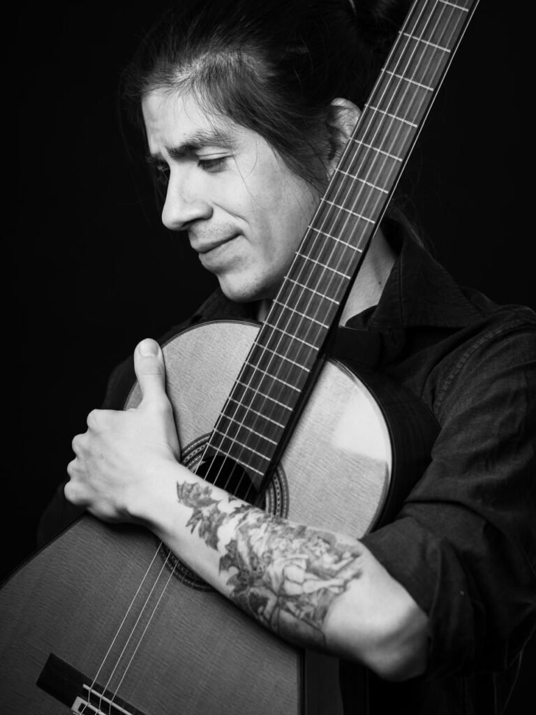Edgar Antonio Medrano Valenzuela ofrecerá concierto de guitarra clásica