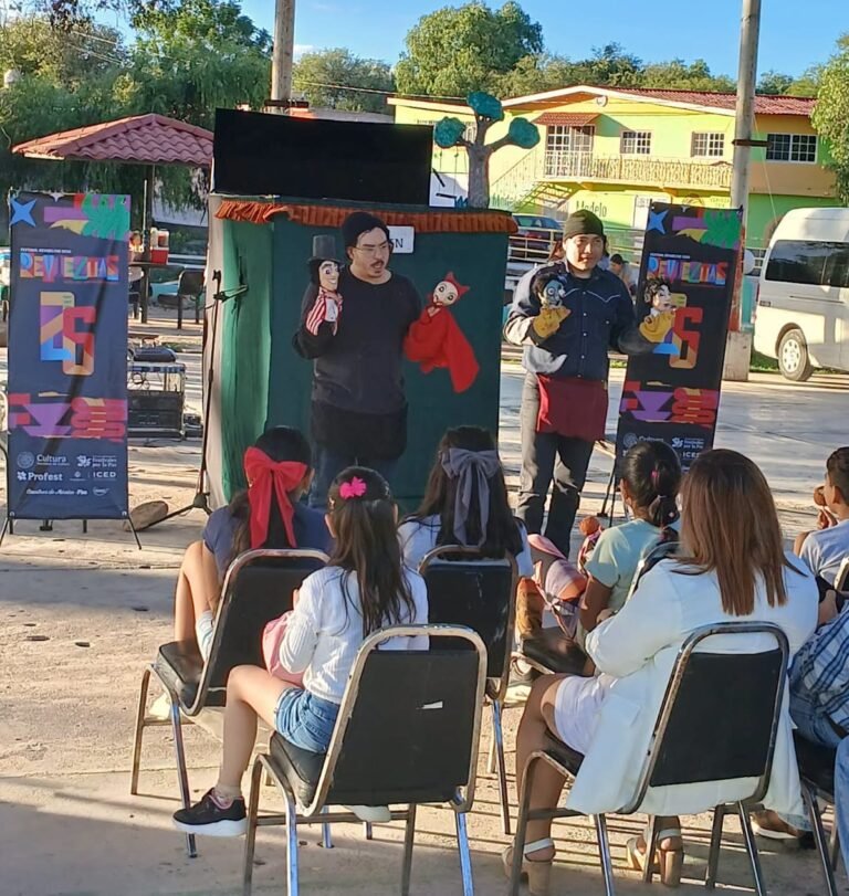 Colectivo Cuerda Floja presentó la obra “El señor de los dulces” en San Juan del Río