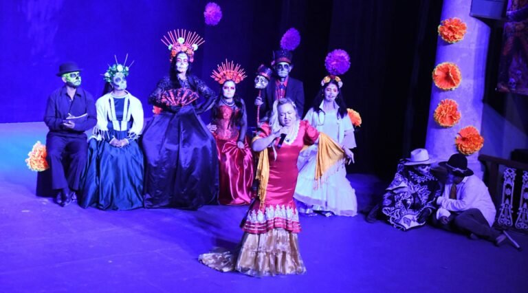 Centro Actoral Castillo rinde emotivo tributo a Jenni Rivera